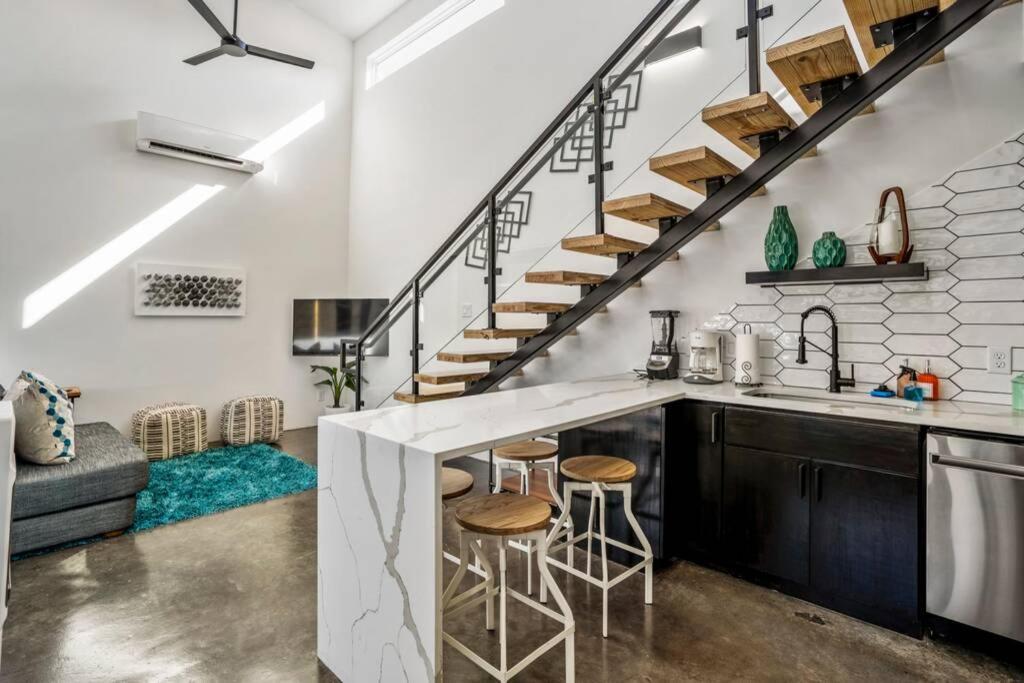 Quantum Tiny Loft At East End Revitalized Χιούστον Εξωτερικό φωτογραφία