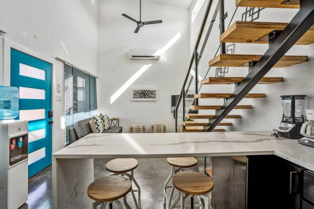 Quantum Tiny Loft At East End Revitalized Χιούστον Εξωτερικό φωτογραφία